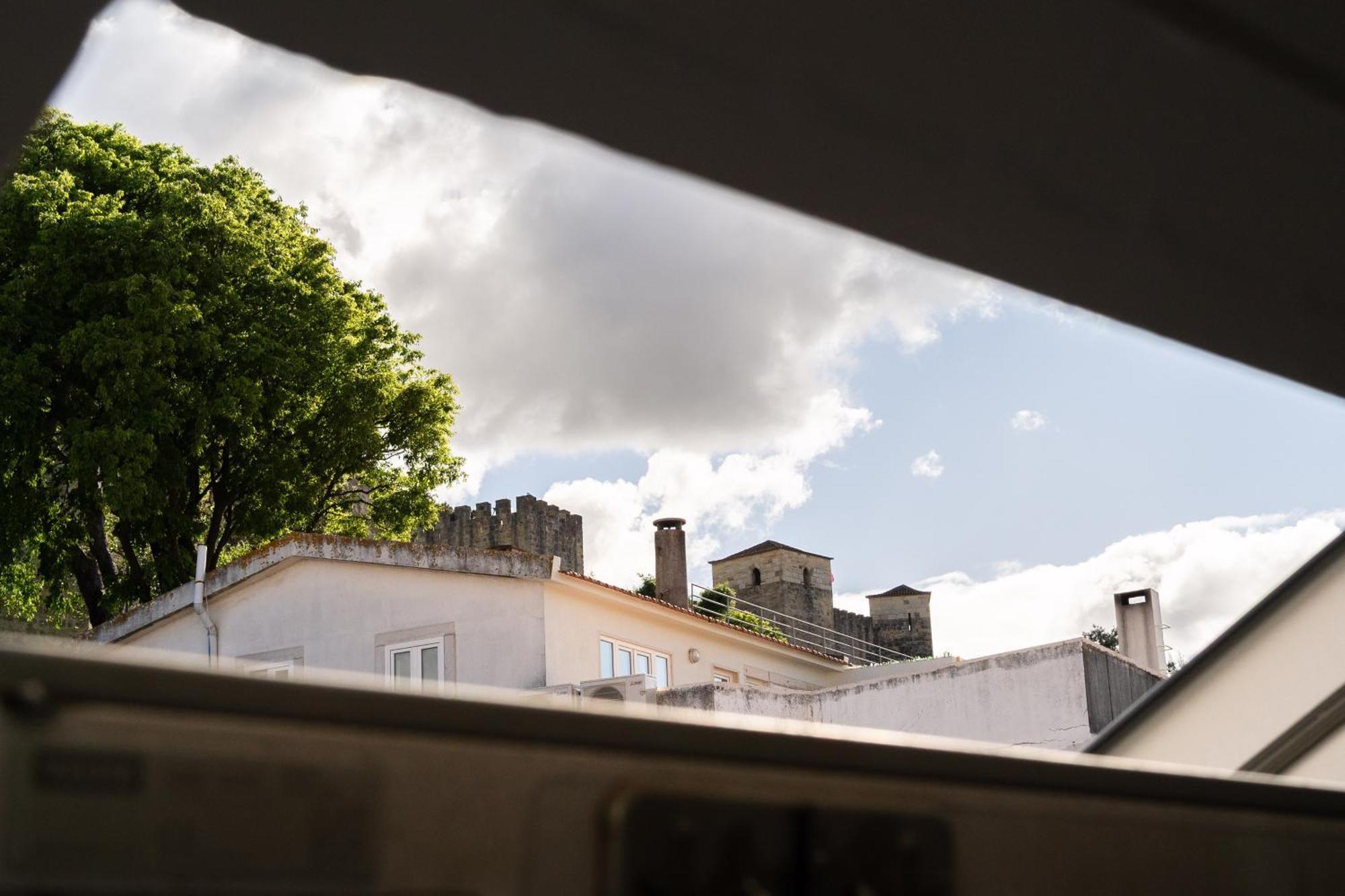 Apartamento Group-Friendly 4Br Lisbon Duplex Castle View *