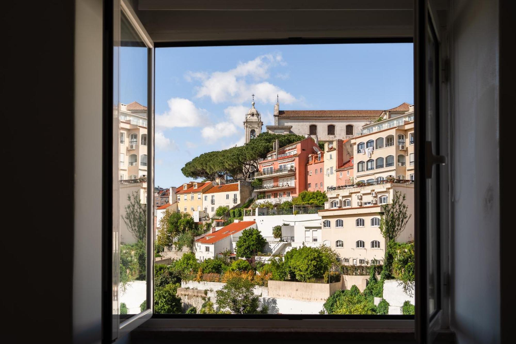 Group-Friendly 4Br Lisbon Duplex Castle View Apartamento *