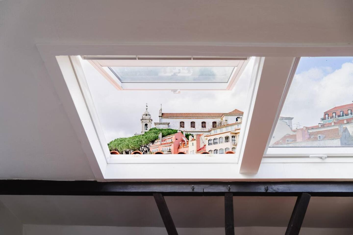 Group-Friendly 4Br Lisbon Duplex Castle View Apartamento *
