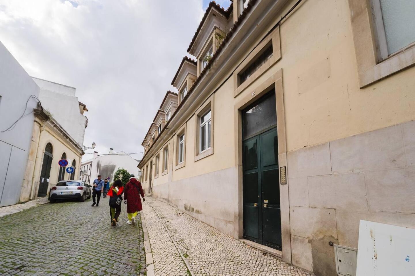 Apartamento Group-Friendly 4Br Lisbon Duplex Castle View *