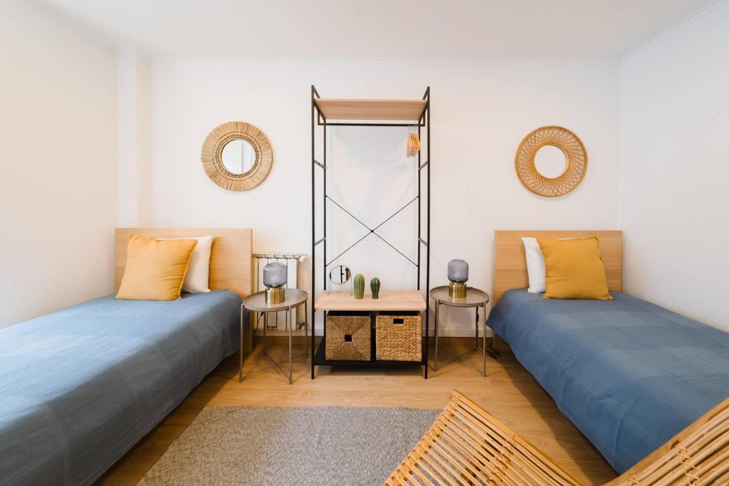 Group-Friendly 4Br Lisbon Duplex Castle View * Lisboa