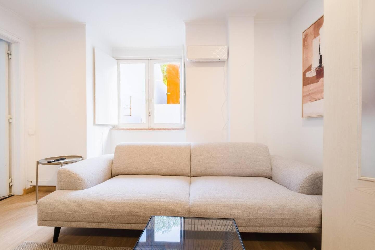 Apartamento Group-Friendly 4Br Lisbon Duplex Castle View Lisboa