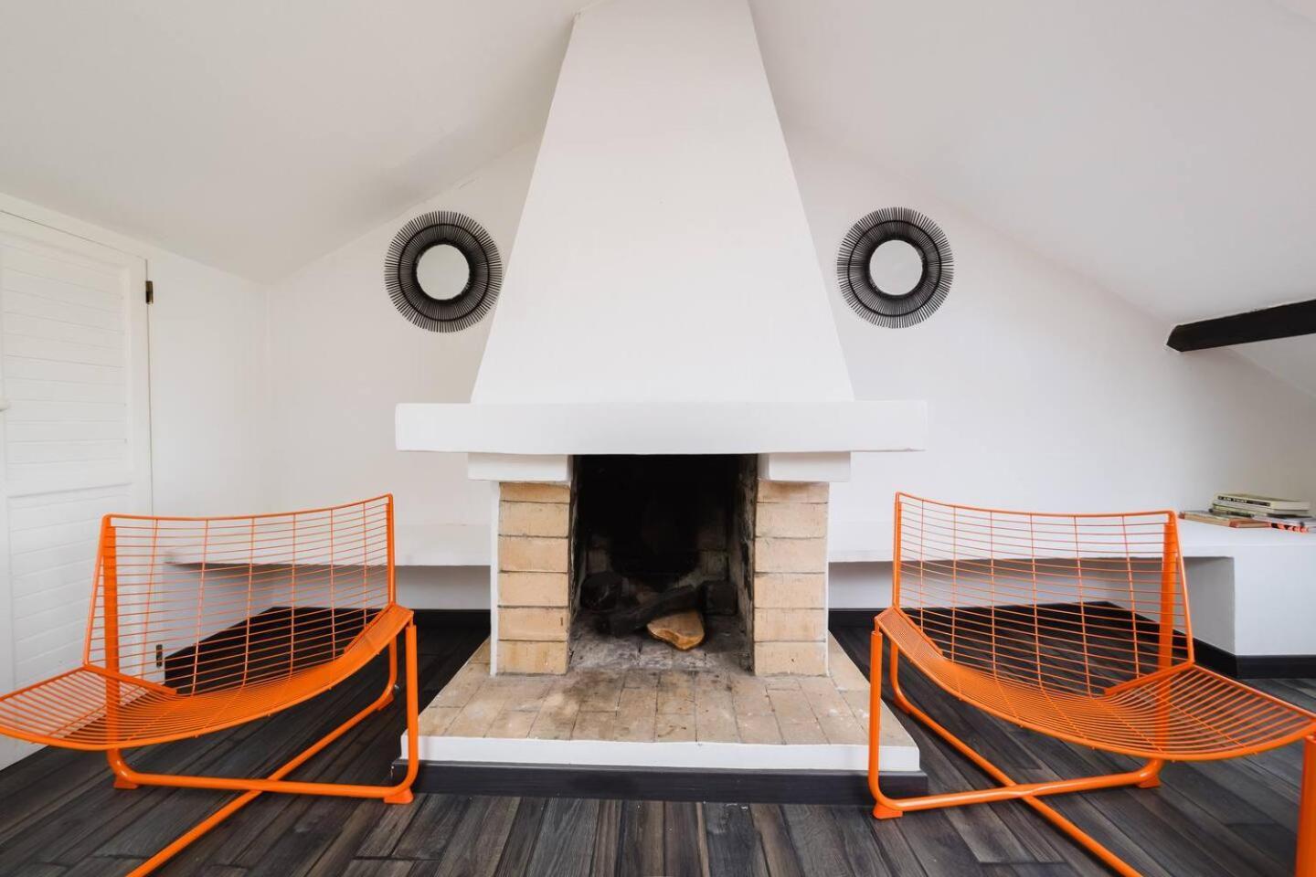 Group-Friendly 4Br Lisbon Duplex Castle View Apartment